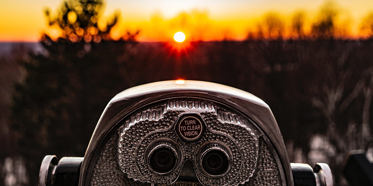 Telescope facing sunshine 