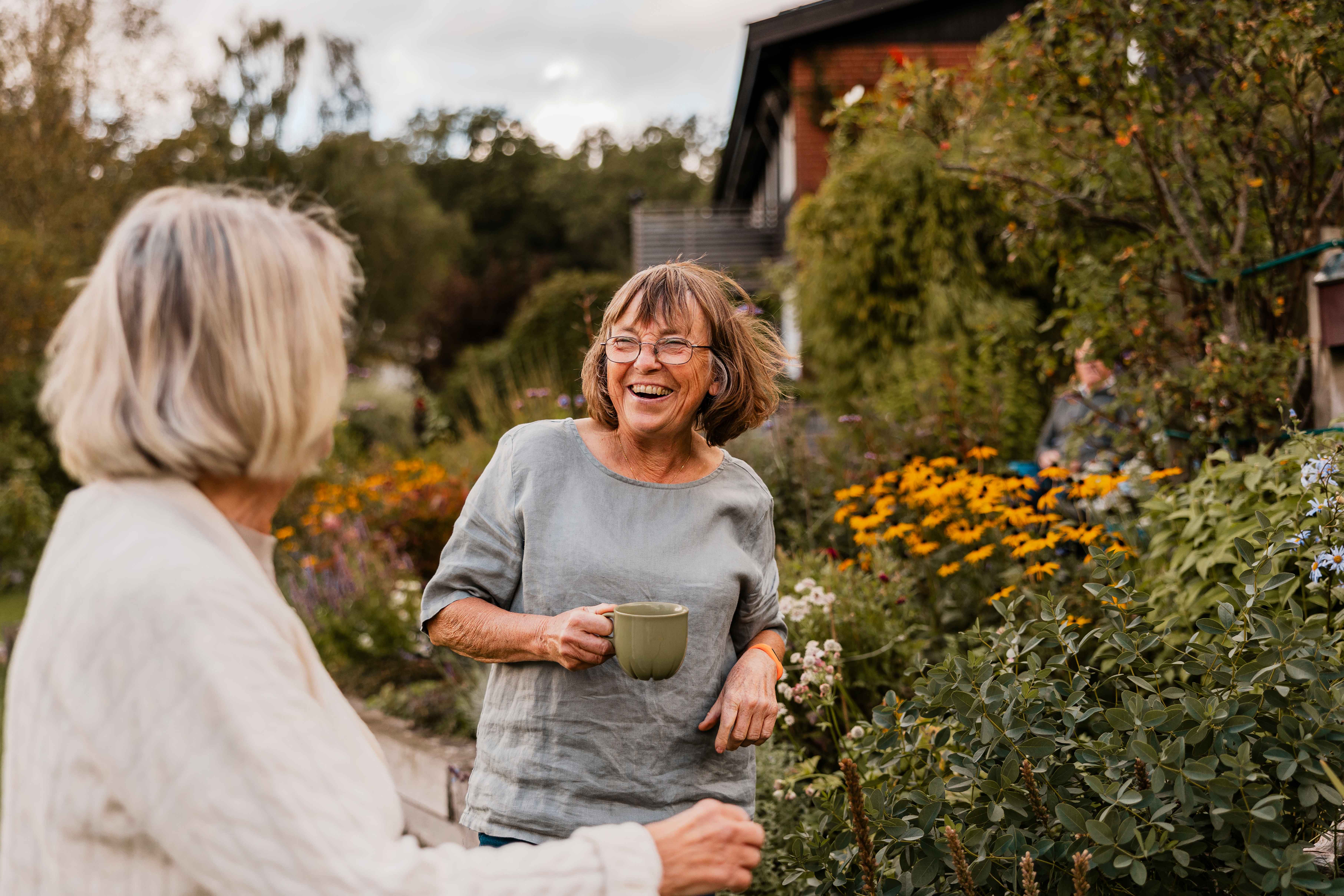 lady and man in garden