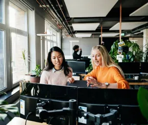 Two colleagues working