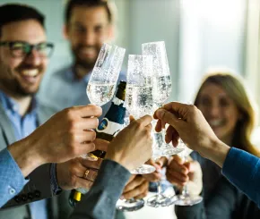 People drinking champagne