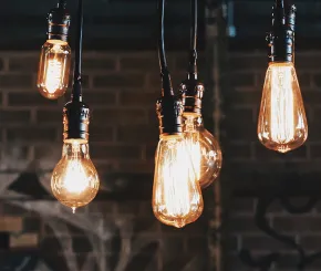 lightbulbs-1200x600_0.jpg