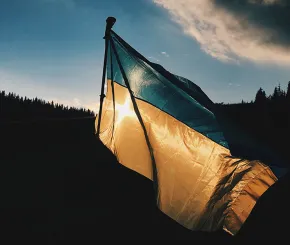 ukrain-flag-web.jpg