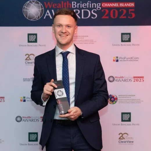 Trophy icon with dark blue background