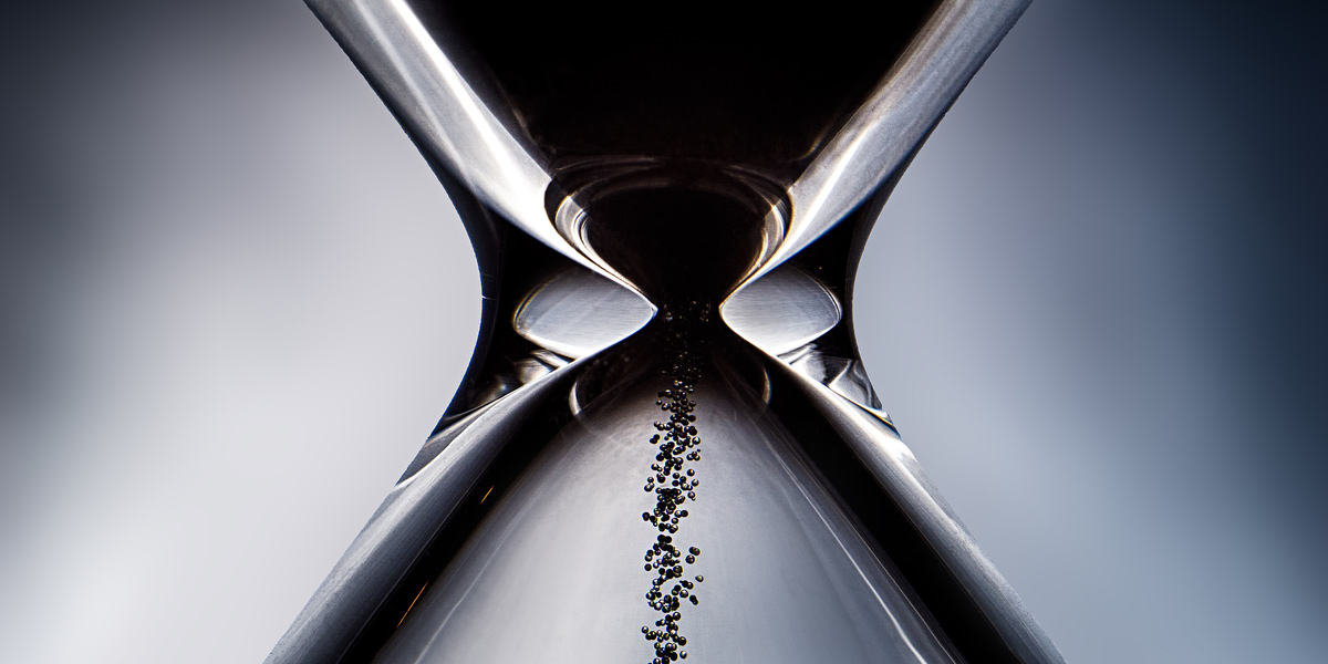 hourglass_1200x600_shutterstock_1645115146_2.jpg